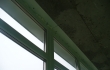 Пластиковое окно на балконе